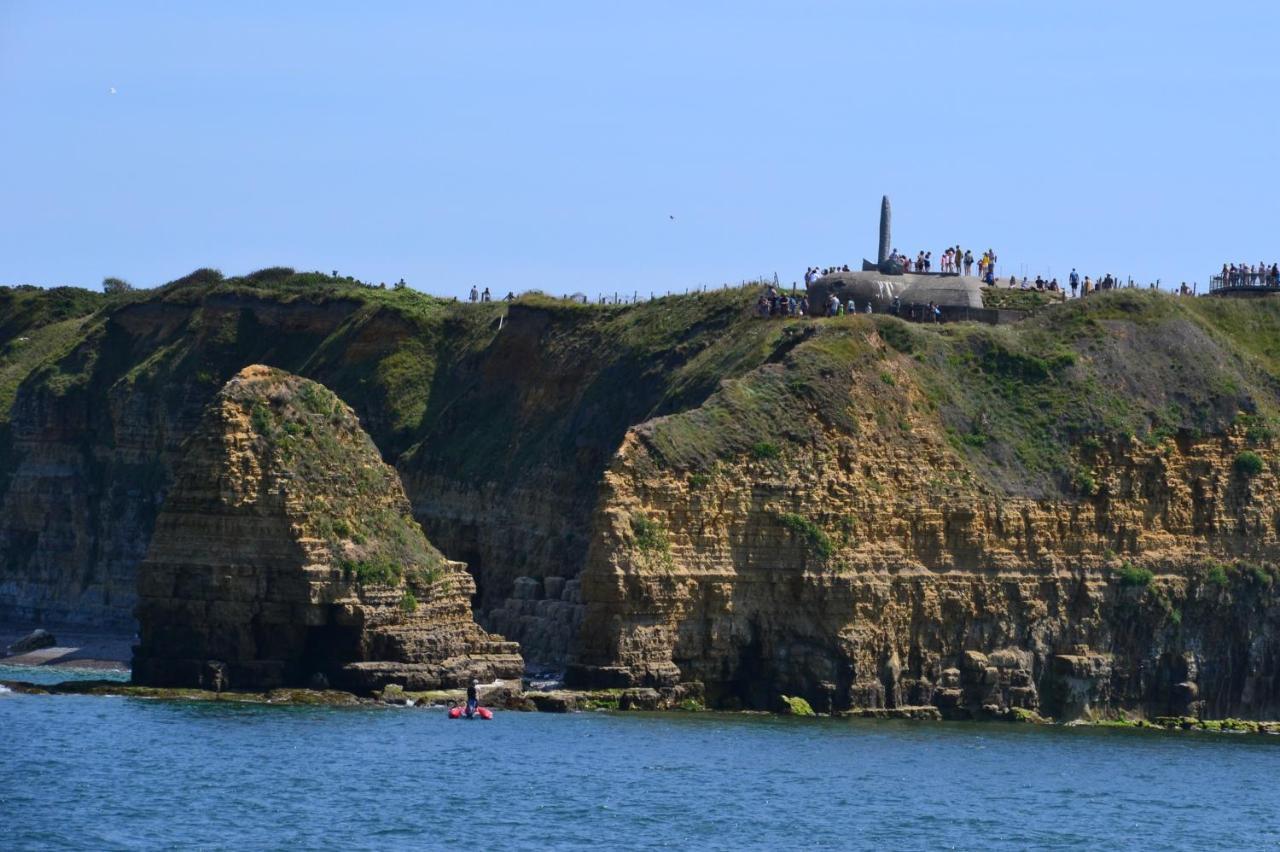Gite "Au P'Tit Tourois" De Plain-Pied Tout Confort Avec Veranda Proche D'Omaha Beach Et De Bayeux Accueillant Les Animaux Exterior foto