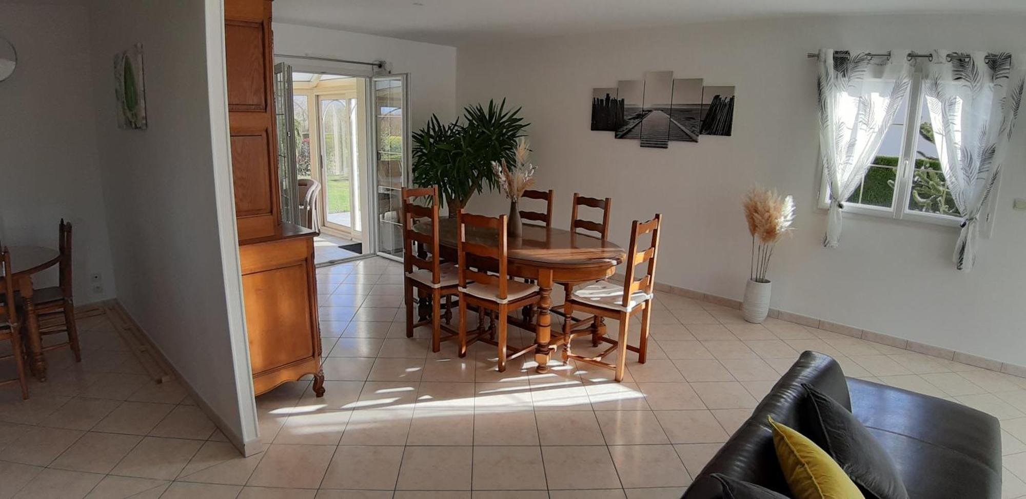 Gite "Au P'Tit Tourois" De Plain-Pied Tout Confort Avec Veranda Proche D'Omaha Beach Et De Bayeux Accueillant Les Animaux Exterior foto